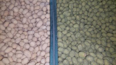 مغز بادام زمینی روکش دار فله